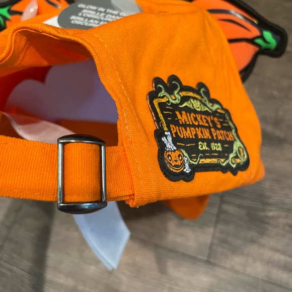 Disney Mickey Mouse Glow in the Dark Halloween Pumpkin Adult Ears Hat - Picture 4 of 7